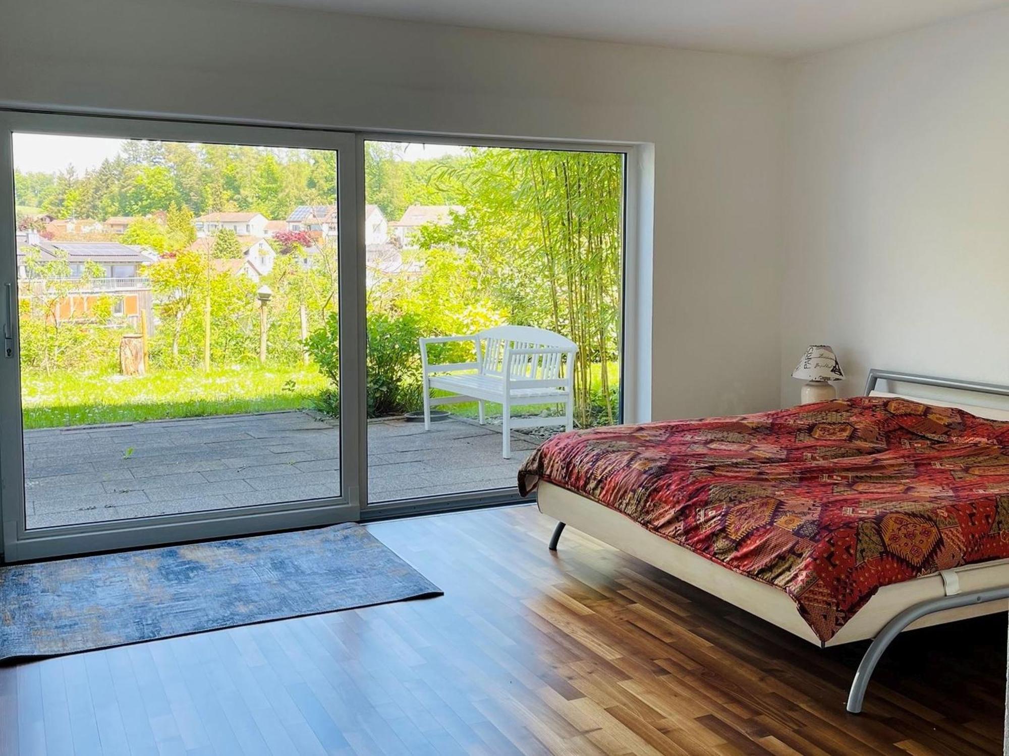 Blick Ins Gruene Apartment *